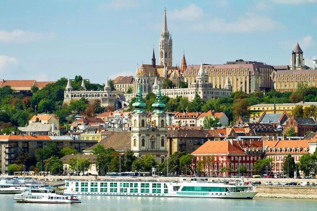 Cozy Apartment With Garden In The Castle District Budapešť