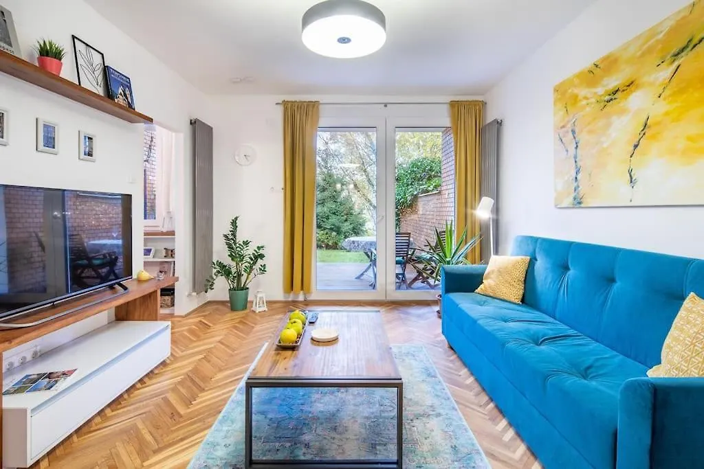 Cozy Apartment With Garden In The Castle District Budapest